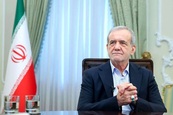 مناعت معلمان نباید بهانه‌ای برای بی‌توجهی به معیشت آن‌ها باشد